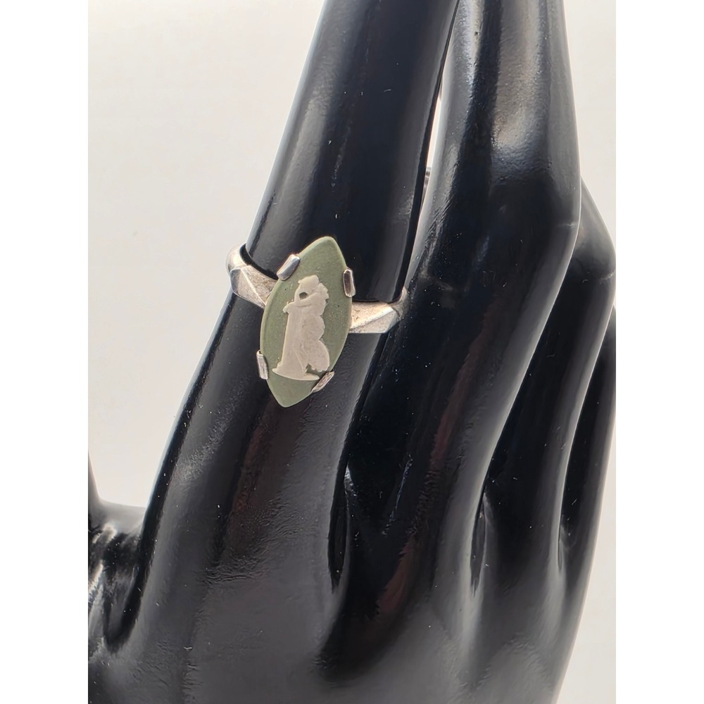 Vintage Wedgwood Jasperware Cameo Ring Sterling Silver JW Hallmark Size 6.5